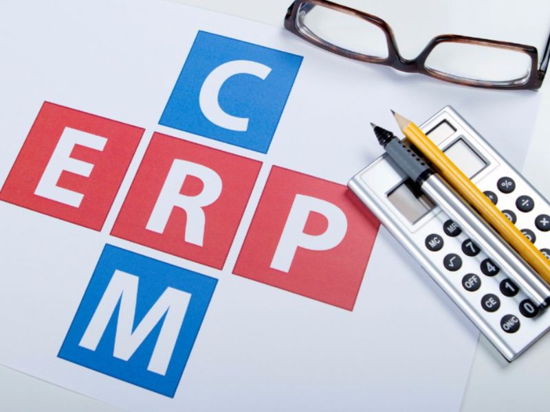 Lựa chọn giữa ERP và CRM cần dựa trên mục tiêu, quy mô và ngành nghề của từng doanh nghiệp