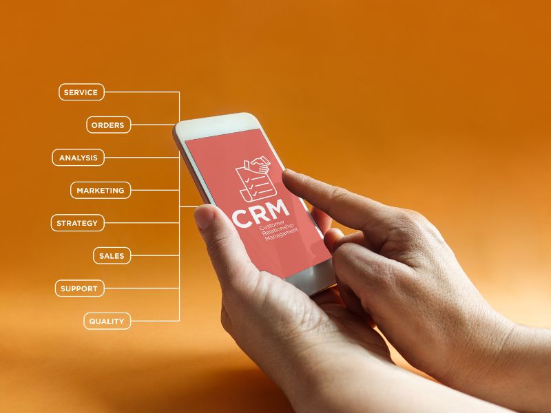 CRM Mobile là một ứng dụng quản lý quan hệ khách hàng (CRM) được cài đặt trên thiết bị di động